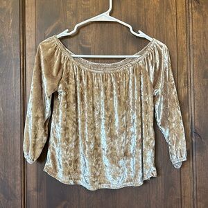 Hollister velvet top